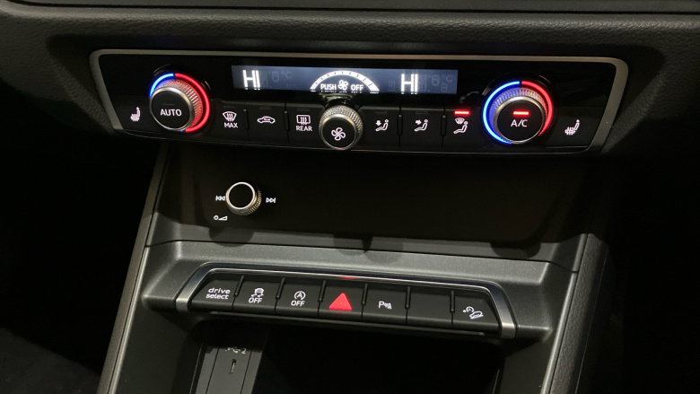 Audi Q3 45 TFSI 245 Quattro Black Edition 5dr S Tronic Petrol Estate